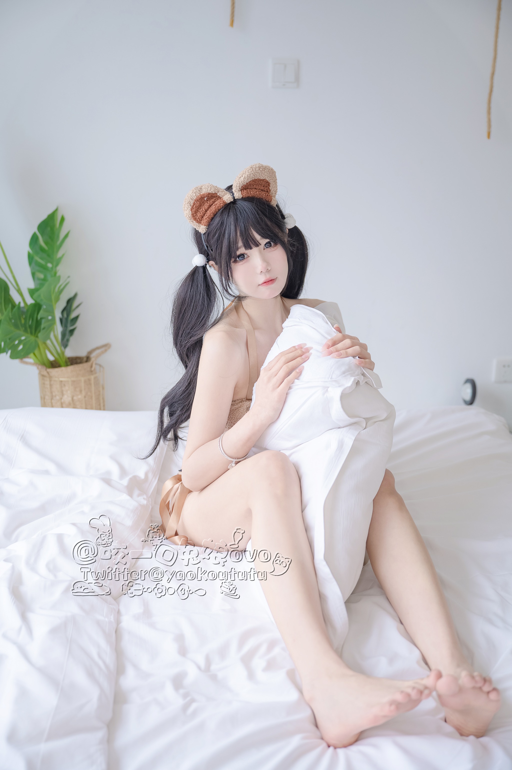 咬一口兔娘 - NO.010 (黏黏团子兔) 小熊睡衣 [60P]-XikXak